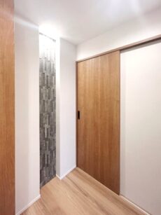 マンション市ヶ谷 玄関