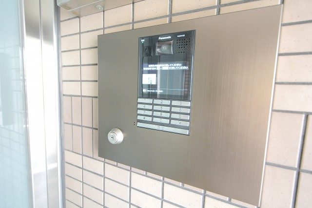 ライオンズマンション渋谷本町111(10) エントランス