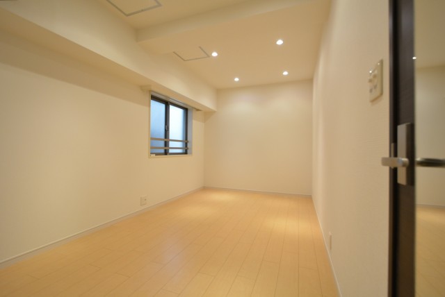 三軒茶屋パーク・ホームズ 洋室1