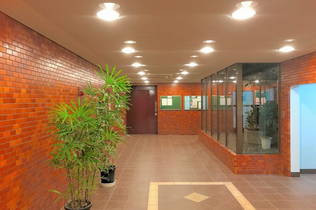 シャンボール学芸大学 エントランス