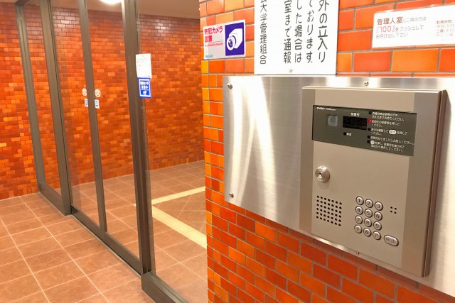 シャンボール学芸大学 エントランス