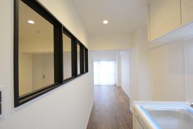 秀和目黒レジデンス 洋室