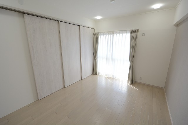 柿の木坂パレス　洋室①