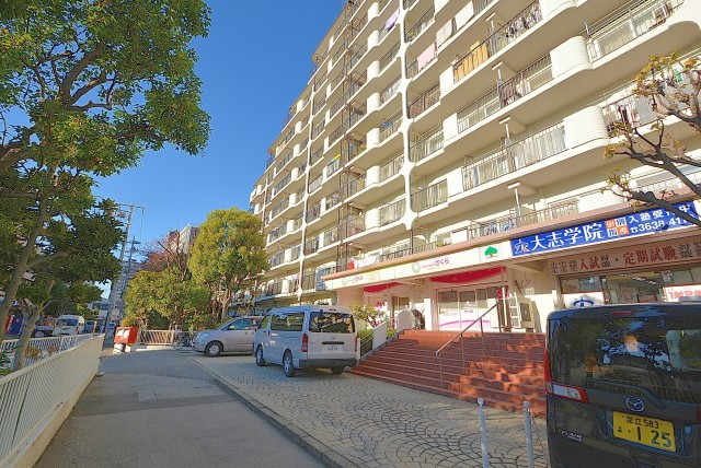 日商岩井亀戸マンション エントランス