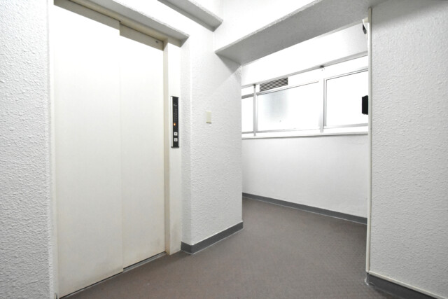 芝マンション 玄関