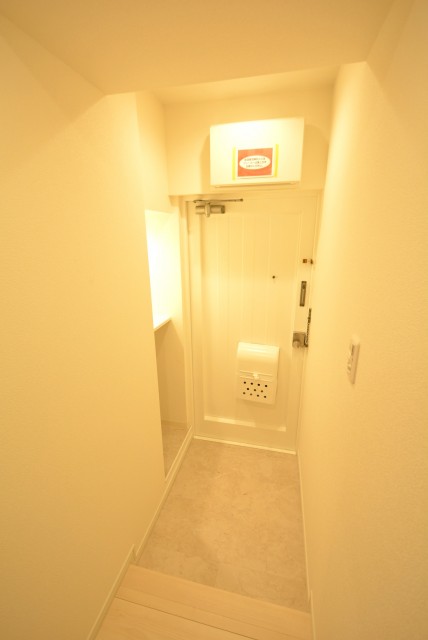 シャトレー駒沢 玄関