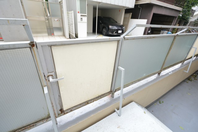 ダイアパレス世田谷公園 バルコニー