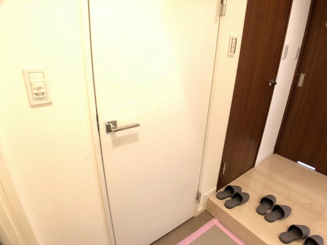 ニュー池尻マンション 玄関