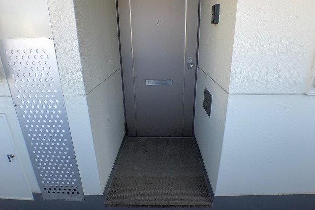 グリーンヒル新宿 玄関