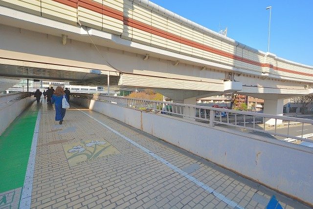 明大前駅前 明大前駅前