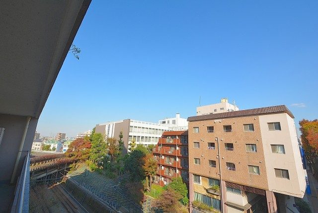 シャトレ明大前 バルコニー シャトレ明大前 バルコニー