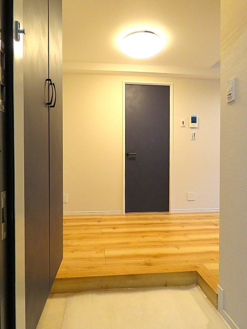 マンション雅叙苑　廊下