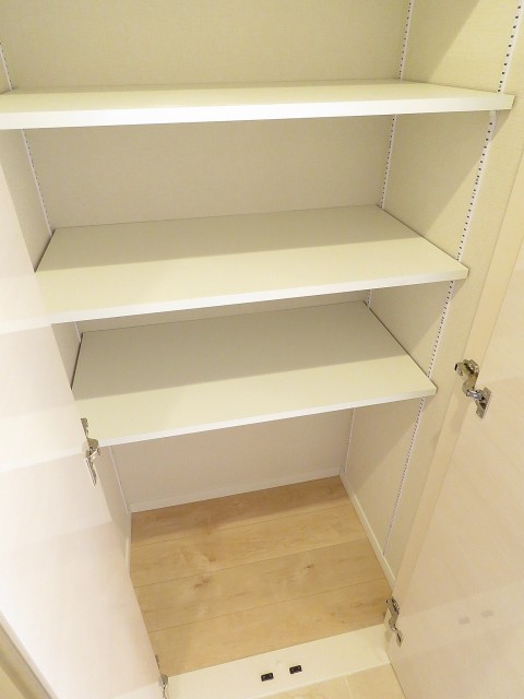 トーエイ高井戸　収納