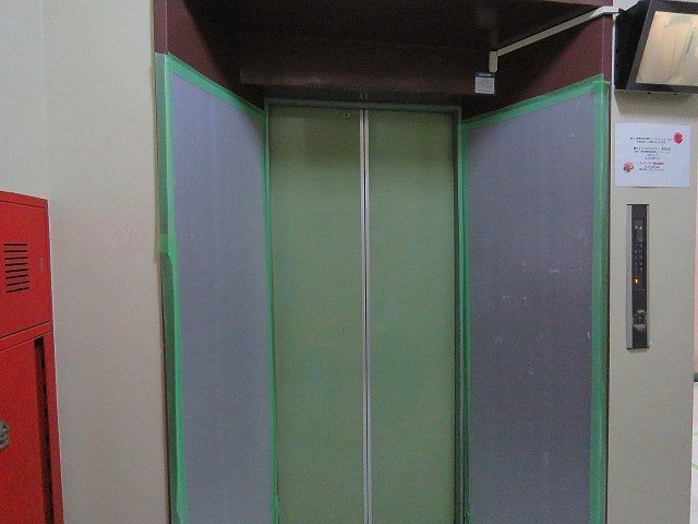 トーエイ高井戸　エレベーター