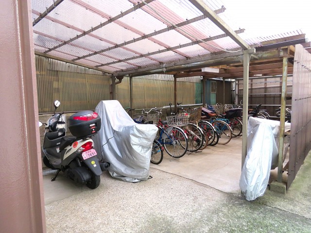 トーエイ高井戸　駐輪場