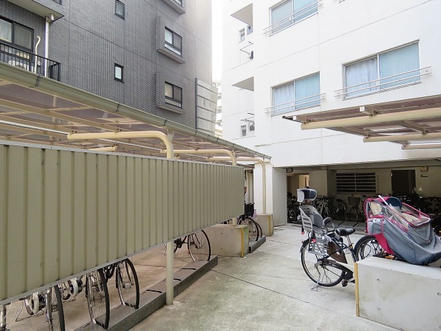 柏木ローズマンション　駐輪場