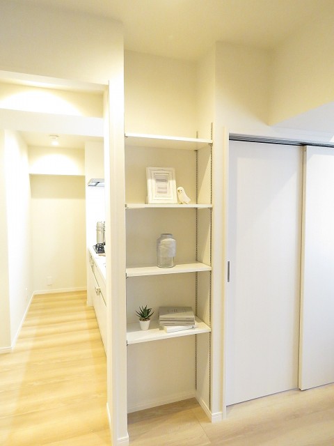 ネオハイツ田町　棚