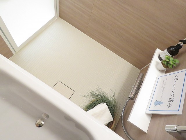 ネオハイツ田町　バスルーム