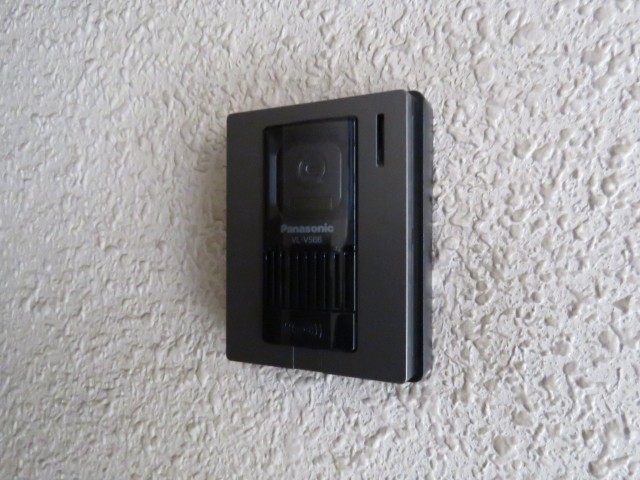 ネオハイツ田町　TVモニター付きインターホン