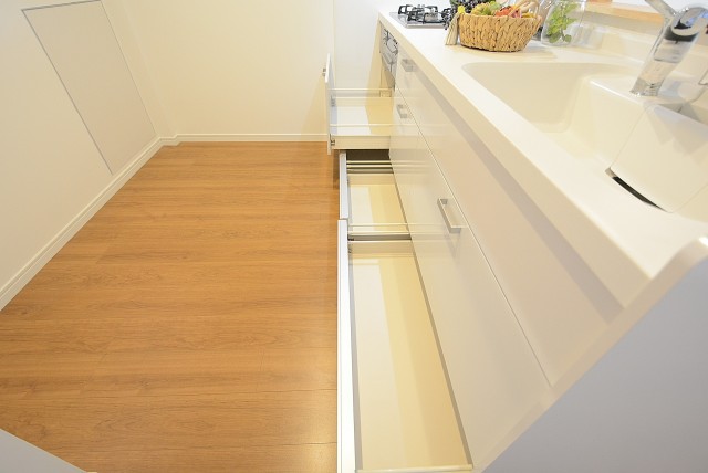 日商岩井亀戸マンション キッチン