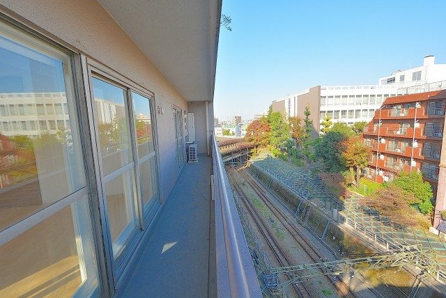 シャトレ明大前 バルコニー シャトレ明大前 バルコニー