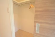 シャトレ明大前 洋室5.6 シャトレ明大前 洋室5.6