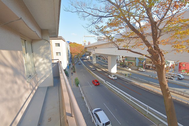 シャトレ明大前 バルコニー