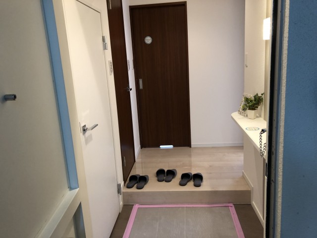 ニュー池尻マンション 玄関