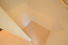 シャトレ明大前 洋室5.6 シャトレ明大前 洋室5.6