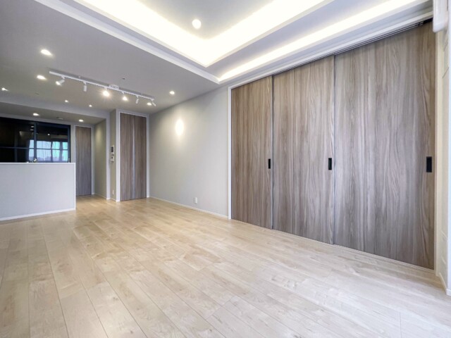 シティタワー池袋 2404 LDK