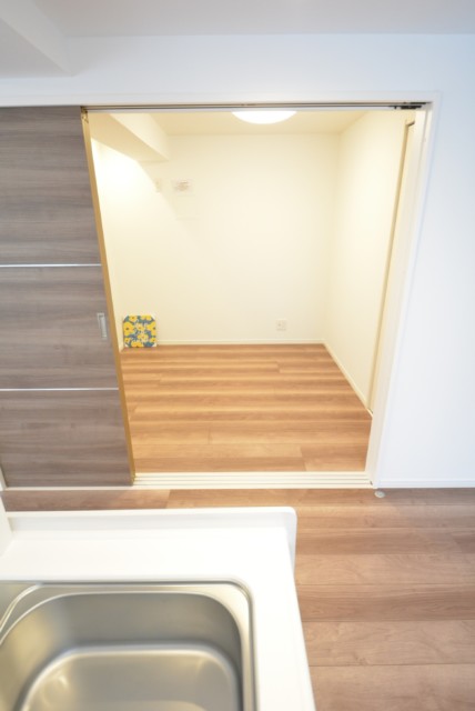 東建柏木マンション 洋室2