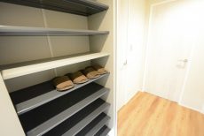 メゾンドゥ白金台 玄関