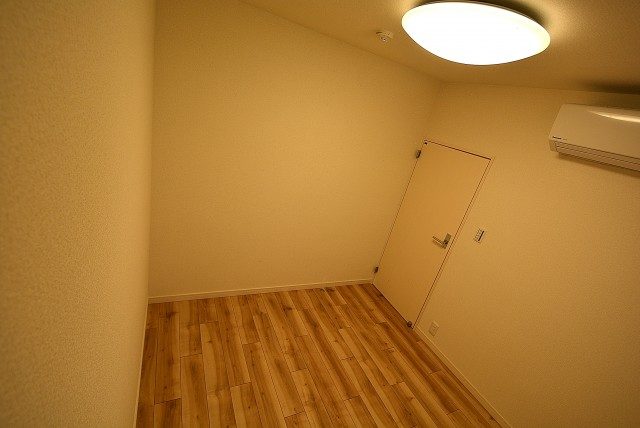 コスモ上馬 洋室4.3 コスモ上馬 洋室4.3