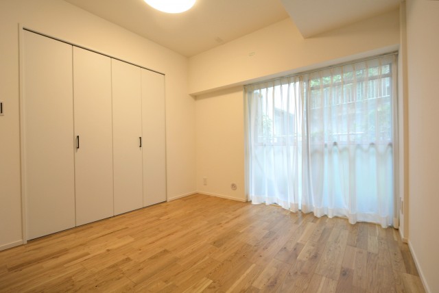 パイロットハウス北新宿 洋室