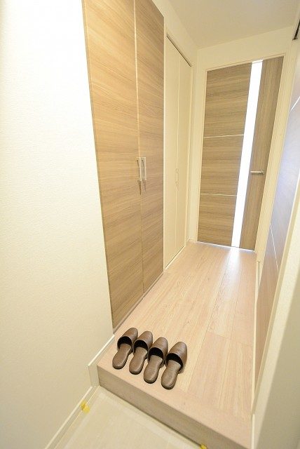 世田谷台ピロティ 205 玄関