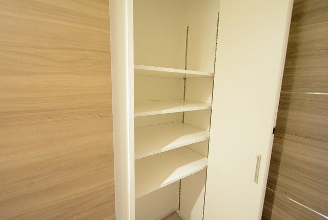 世田谷台ピロティ 205 玄関