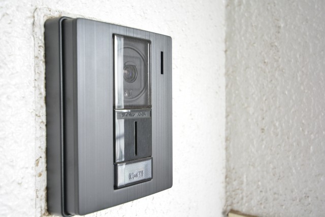 クレセントマンション 玄関