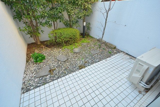 メゾンドゥ白金台 バルコニー