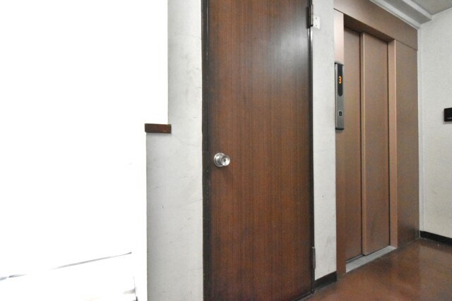 エグゼクティブ渋谷 玄関