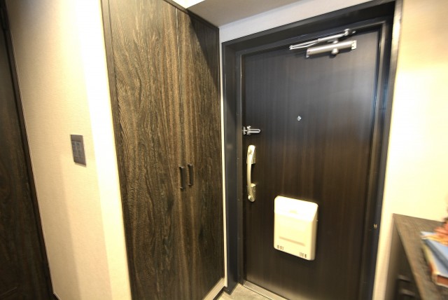 ニューハイツ八丁堀 (27)玄関