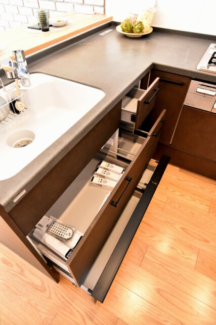 麻布狸穴ナショナルコート キッチン