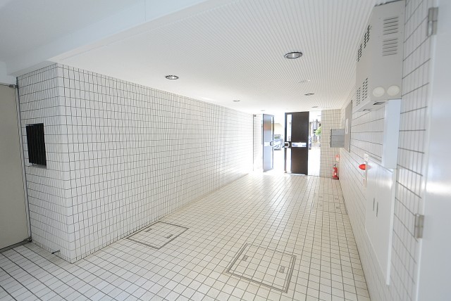 メゾンドゥ白金台 エントランス