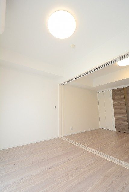 世田谷ピロティ 204 洋室