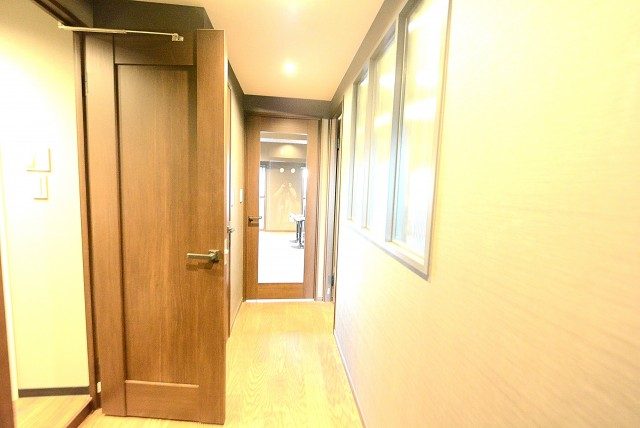 ライオンズマンション明石町 玄関