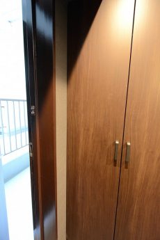 ライオンズマンション明石町 玄関