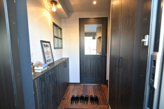 ニューハイツ八丁堀 (22)玄関