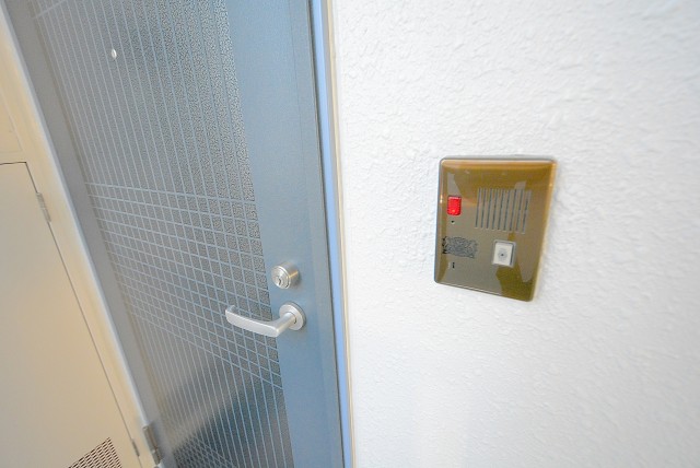 ラインズマンション根岸東 玄関