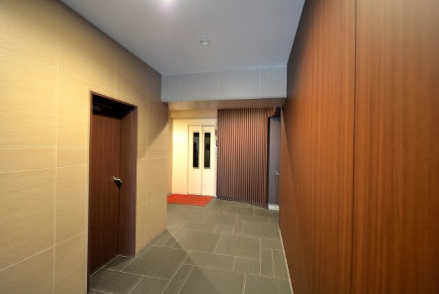 ニューハイツ八丁堀 (12)エントランス