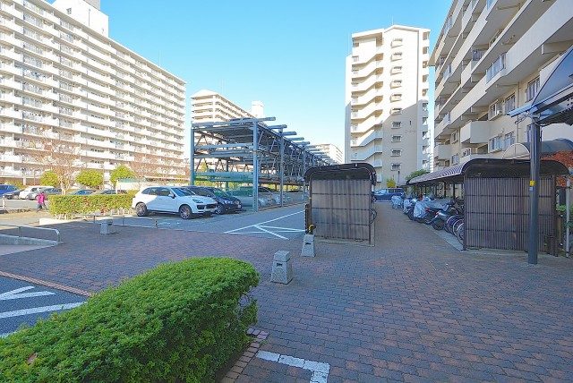 小松川グリーンハイツ 駐車場