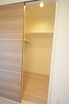 世田谷台ピロティ 205洋室